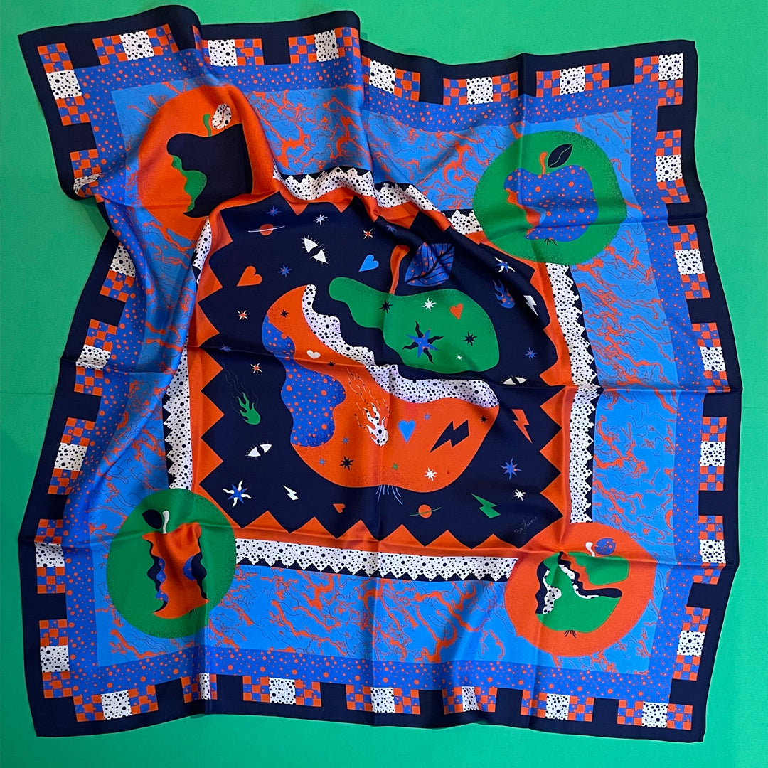 The Hums Apple Scarf